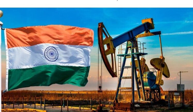 Индия планирует сократить закупки российской нефти с октября из-за давления США, - Bloomberg
