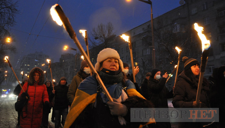 Смолоскипна хода на честь полеглих за Україну в роки Першої світової війни відбулася у Києві. ВІДЕО+ФОТОрепортаж