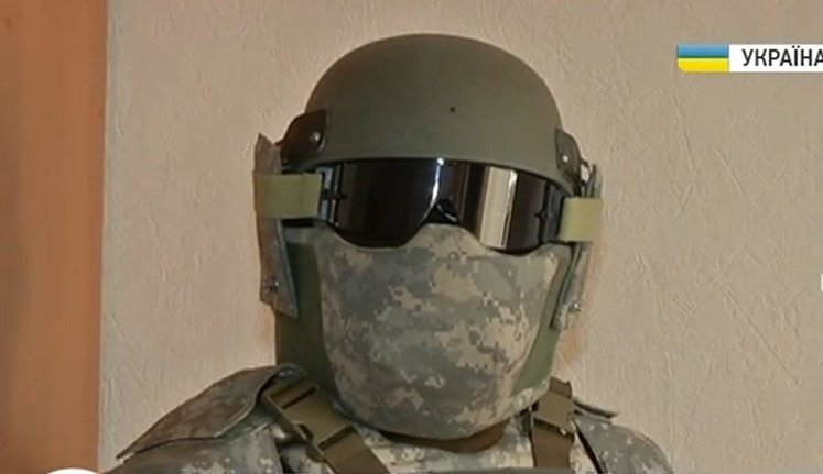 Volunteers developed 'Cyborg' ballistic mask for Ukrainian soldiers. VIDEO