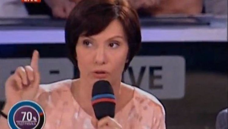 "Регионалка" думает, что за ней и Азаровым следят американские спецслужбы. ВИДЕО