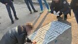 Правоохранитель с сообщниками переправляли уклонистов