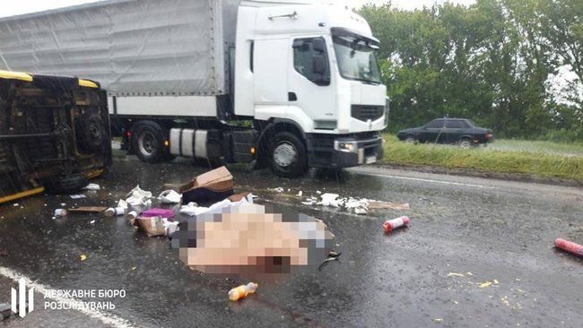 На Полтавщині автомобіль Нацполіції потрапив у ДТП, загинув поліцейський, - ДБР 01