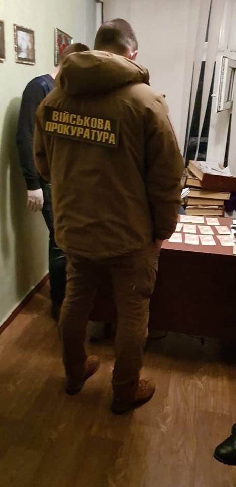 Группа чиновников-взяточников задержана на Донбассе военной прокуратурой, - штаб ООС 01