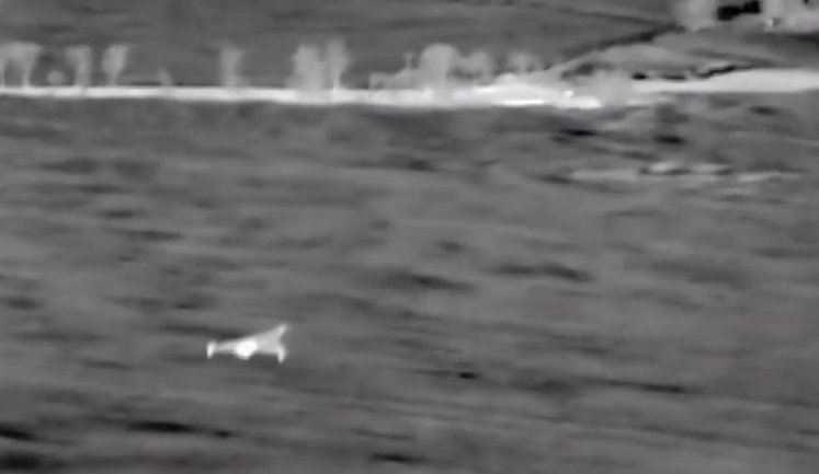 Украинский пулеметчик с вертолета Ми-8 сбил 7 российских "Шахедов". ВИДЕО