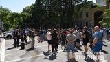 Участник АТО утверждает, что его избили полицейские - ветераны вышли на акцию протеста в Одессе. ФОТО