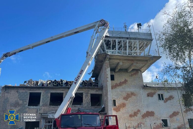 СБУ повідомила про підозру Червінському у справі про обстріл окупантами аеродрому Канатове на Кіровоградщині 02
