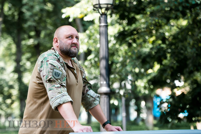 Командир ДУК ПС Андрій Стемпіцький: На межі з Кримом наші хлопці координують свої дії з бійцями ЗСУ і в разі повномасштабної агресії РФ приймуть на себе перший удар. 01