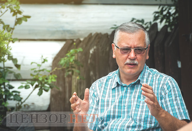 Анатолий Гриценко: Сейчас я вижу атаку из штаба Тимошенко. Пока публично не реагирую, но это грязно и подло 04
