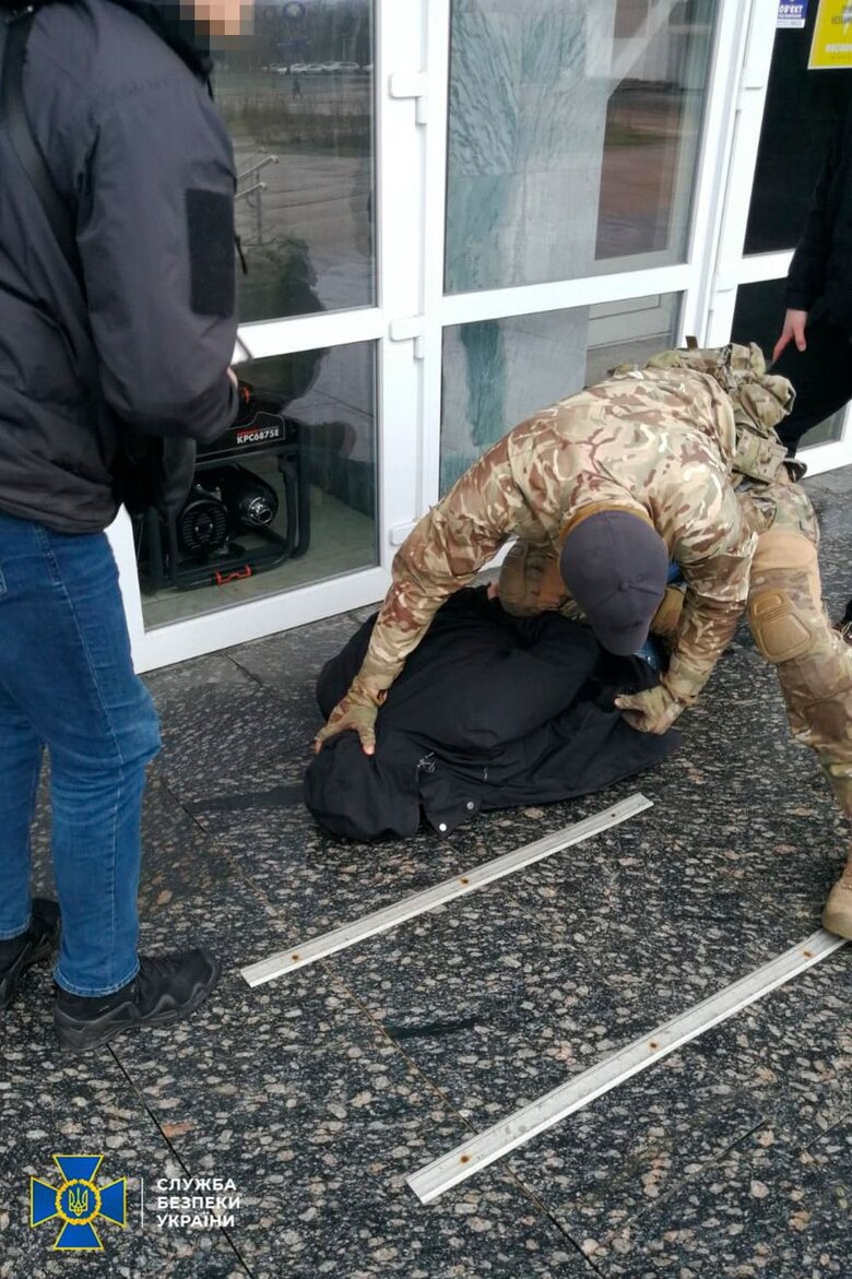 Russian agent who tried to get job at Sumy RMA was detained - SSU 01