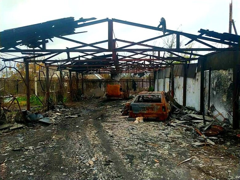 Consequences of enemy shelling in Kherson region: two children and ambulance paramedics were wounded, kindergarten and school were damaged 04