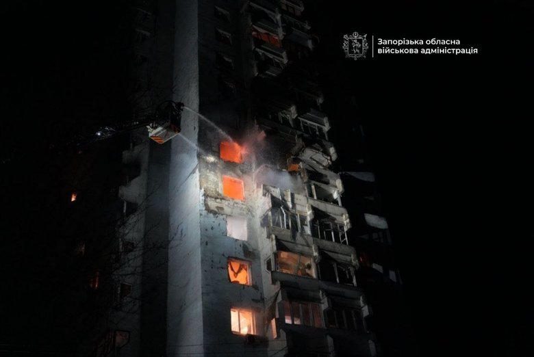 Удар по Запоріжжю: загиблий, п’ятеро поранених і пожежі