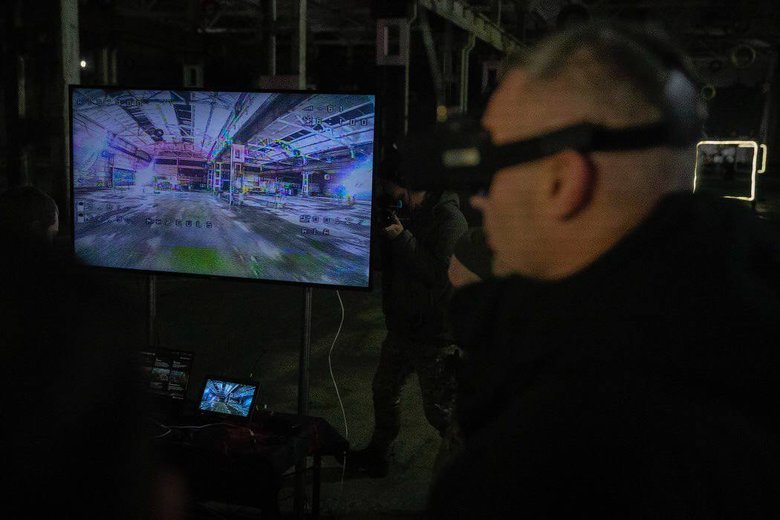 Київ передав 3 АК 10 тисяч FPV, мавіки та НРК