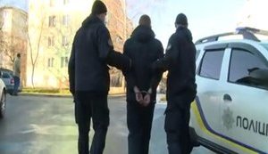 Молодого учителя задержали за развращение учеников в Винницкой области. ВИДЕО