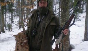 Лесничий Рахивского лесхоза Кабаль вместе с сыном отстреливают занесенных в Красную книгу рысей и тетеревов, - активист Подобовец. ФОТОрепортаж