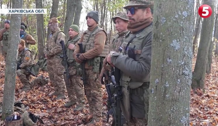 Іспаномовний підрозділ бригади Нацгвардії "Хартія": колумбійські бійці проходять вишкіл і готуються захищати Україну. ВIДЕО