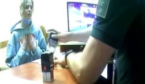 Російській співачці Глюкозі заборонили в'їзд в Україну на 3 роки через відвідування окупованого Криму: "Я не розумію, за що ви мені відмовляєте. Крим український". ВIДЕО