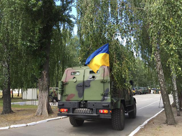 бронеавтомобиль