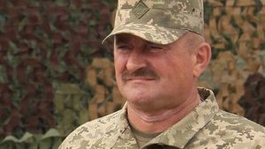 Командующий ОС Кравченко поздравил воинов с Днем инженерных войск, а также с Днем ракетных войск и артиллерии. ВИДЕО
