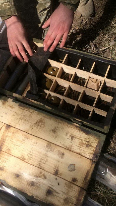 Два арсенали зброї і боєприпасів знайдено на Дніпропетровщині 08 Два арсенали зброї і боєприпасів знайдено на Дніпропетровщині 08