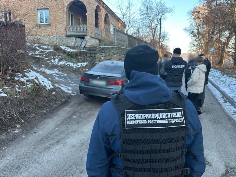 Викрито схему перевезення нелегалів до країн ЄС