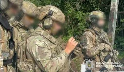 Затримання озброєного чоловіка в Ужгороді