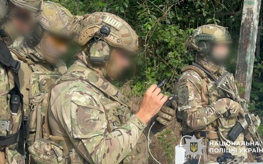 КОРД затримав чоловіка, який взяв у заручники дружину та дит