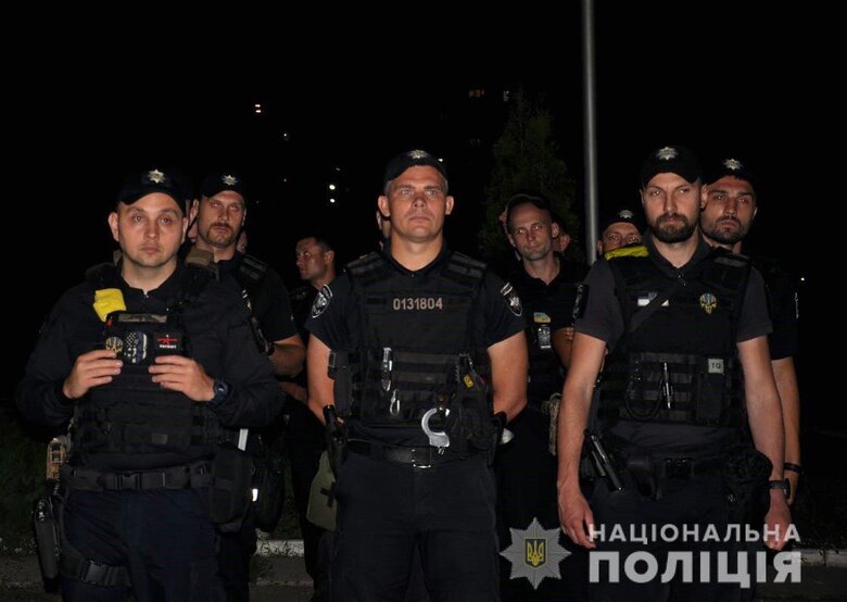 В Черкассах раздали повестки 34 нарушителям комендантского часа 11