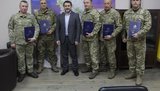 У районі проведення ООС на Луганщині військовослужбовців ЗСУ нагородили відзнаками Верховної Ради. ФОТО