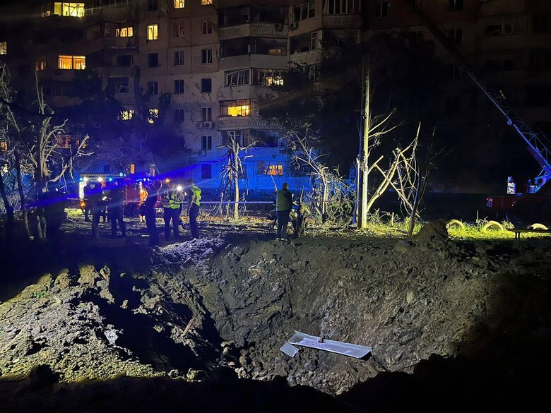 Наслідки ворожої атаки дронами на Одесу 02