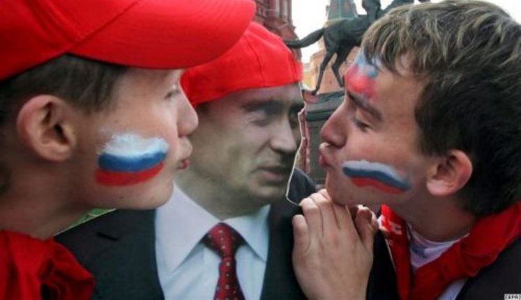 "Молода гвардія Єдиної Росії" створить у містах загони по 100-200 осіб для боротьби з опозицією на вулицях