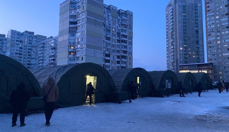 Супермаркеты Деснянского района Киева призвали перейти на круглосуточный режим работы