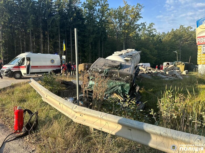 ДТП на блокпосту на Рівненщині