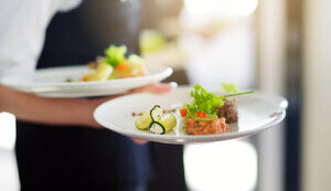 офіціант,ресторан