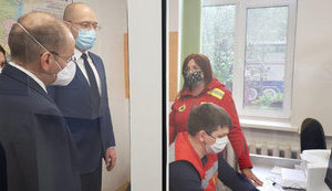 Украина выделит на закупку "скорых" почти 1 млрд грн, - Шмыгаль