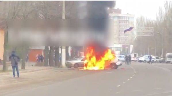 У Мелітополі підірвано автівку, якою користувались рашисти 01 У Мелітополі підірвано автівку, якою користувались рашисти 01
