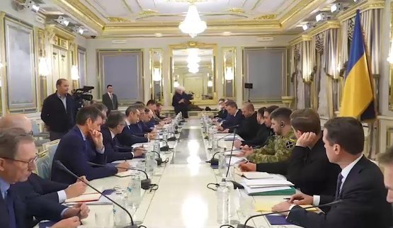 Зеленский встретился с советниками по нацбезопасности стран "Коалиции желающих"