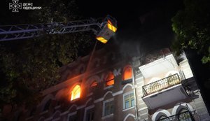 Explosion in high-rise block in Odesa: second explosion occurred whilst fire was being extinguished, injuring rescue workers and paramedic. PHOTOS