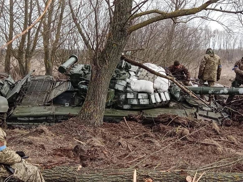 Велика галерея знищеної російської техніки 60