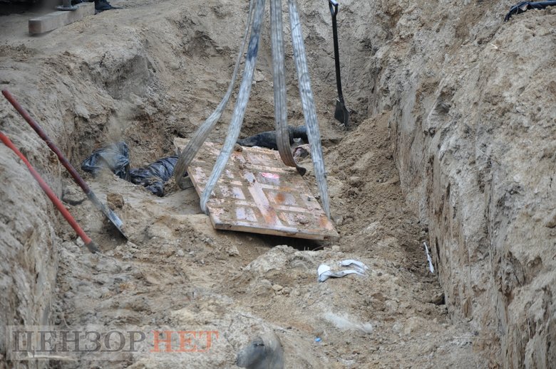 Exhumation of Ukrainians killed by occupiers began in Bucha 04