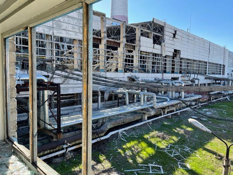 Russia destroys Kremenchuk thermal power plant with Iskander ballistic missiles, which supplied electricity to whole city 03