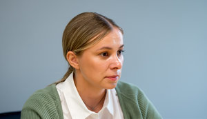 "Постраждалим від домашнього насильства потрібна охорона. Є випадки, коли чоловіки просто викрадали дітей, щоб повернути дружин і бити далі", - засновниця шелтеру для жінок і дітей Марта Левченко