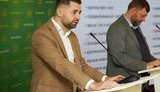 У період підготовки до місцевих виборів вийти з фракції "Слуга народу" планували понад 20 нардепів, - Арахамія