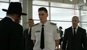 Персонаж-коррупционер из сериала "Слуга народа" пытается сбежать в Израиль: "Моя фамилия Миндич. Вас должны были предупредить". ВИДЕО