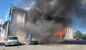 Окупанти вдарили по будівлі логістичного оператора у Запоріжжі: кількість поранених зросла до 10. ФОТОрепортаж (оновлено)