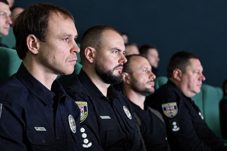 Документальний фільм безІМЕННІ