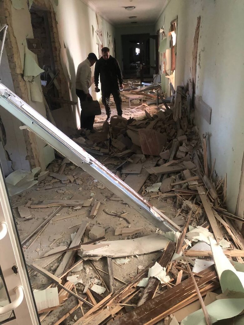 В окупованому Донецьку прогриміли вибухи. Палає міська адміністрація 02