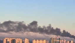 У Святошинському районі горять склади