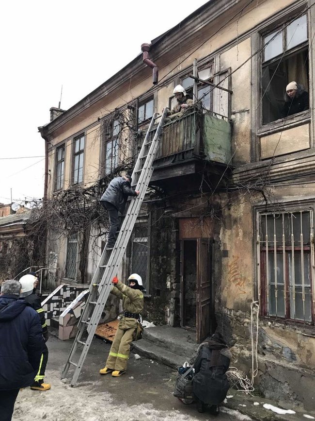 В жилом доме Одессы обрушилась лестничная клетка, - ГСЧС 01