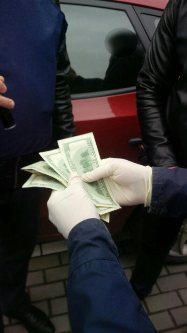 Співробітника Луцького військкомату затримано за хабарництво, - військова прокуратура 03 Співробітника Луцького військкомату затримано за хабарництво, - військова прокуратура 03