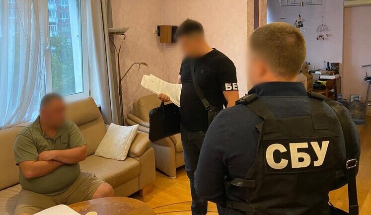 He procured Starlink at inflated price: official in Dnipro is suspected of embezzling UAH 1.8 million of budget funds. PHOTO